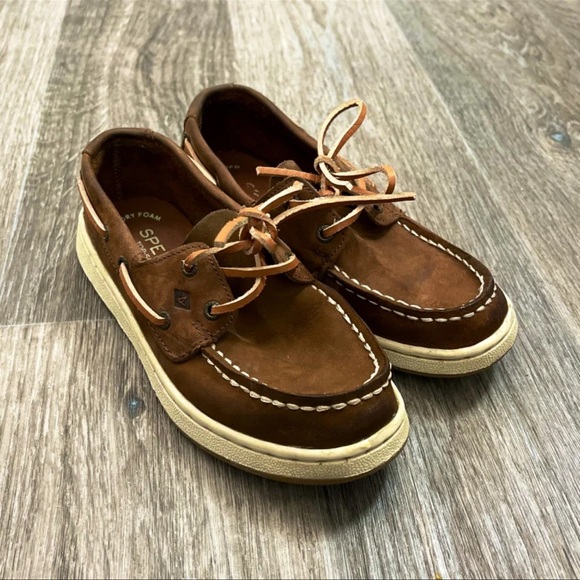 sperry 13 wide